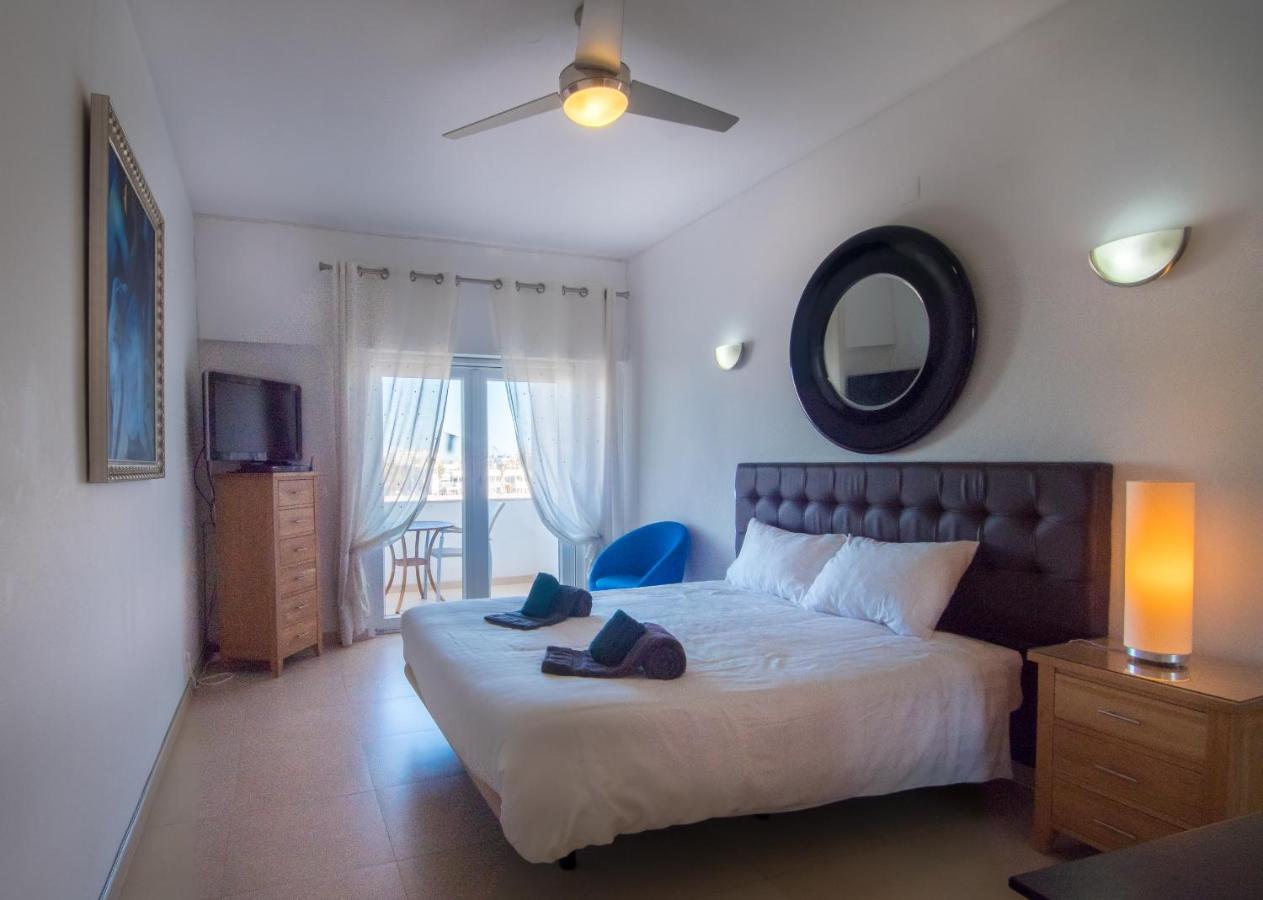 Lagos Main Avenue Studio With Marina View Balcony Dış mekan fotoğraf