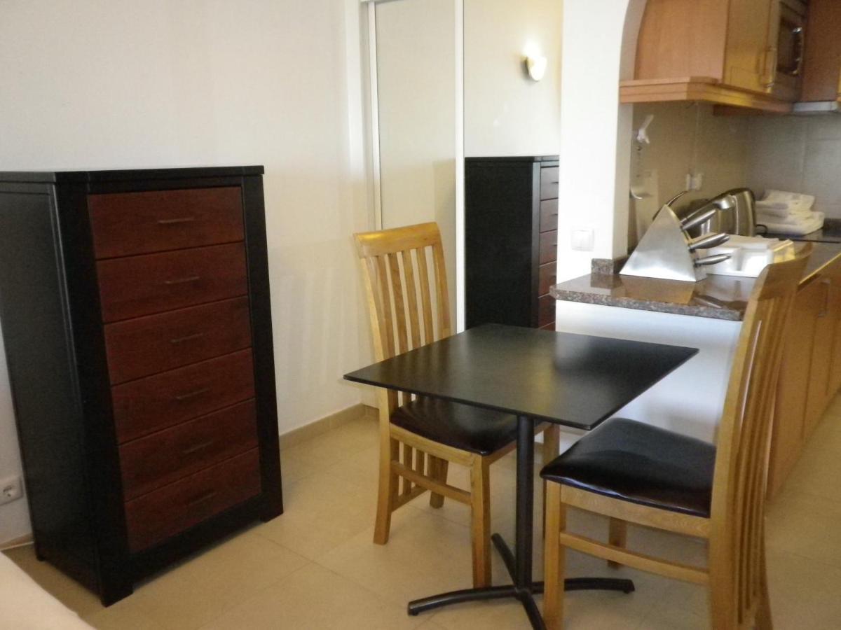 Lagos Main Avenue Studio With Marina View Balcony Dış mekan fotoğraf