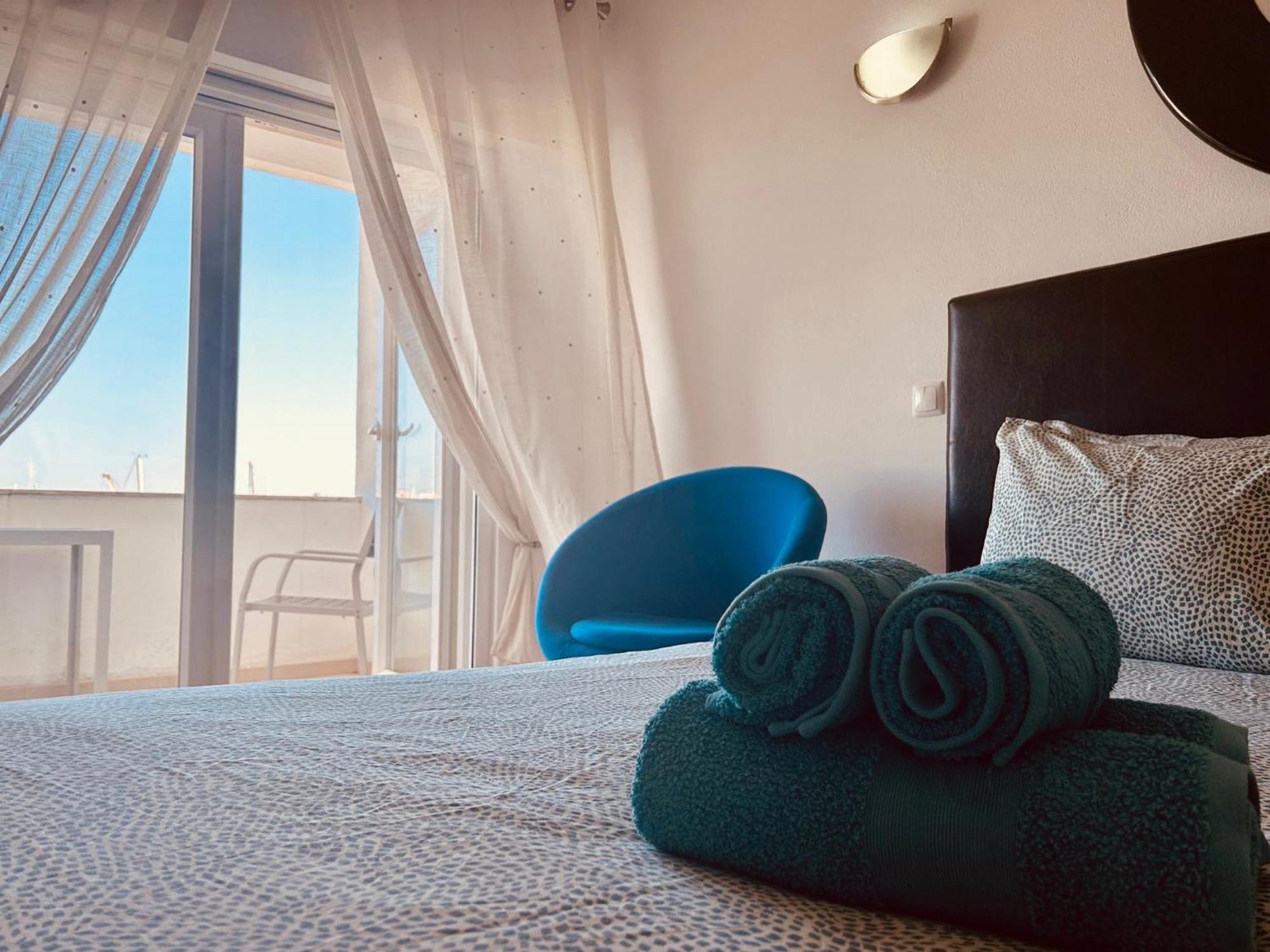 Lagos Main Avenue Studio With Marina View Balcony Dış mekan fotoğraf